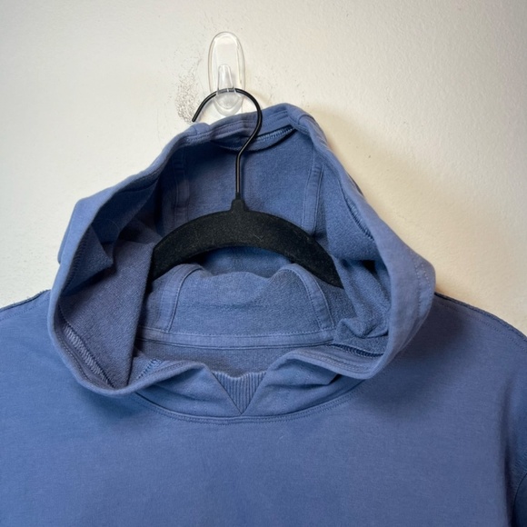Lululemon All Yours Cropped Hoodie Shirt Ink Blue Pullover Stretch Womens Size 4 - Picture 3 of 15